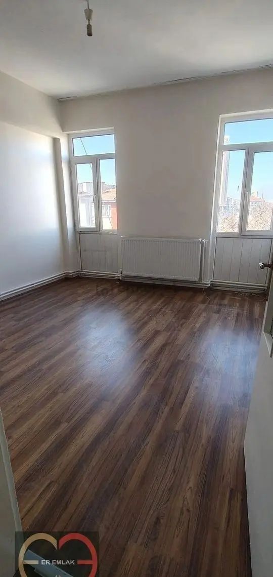 Cebeci Talatpaşa Bulv. Fidan Sk. 2+1 Katta Ön Cephe Daire 4
