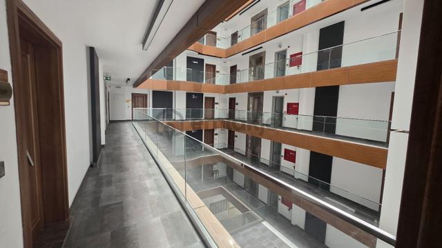 Bayraklı Dedemhan Plazada 60 M² 2+0 Kiralık Ofis | Park Manzara 5