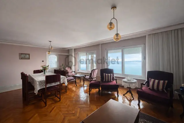 Umas Solutıon'dan Ayvalık Merkezde Denize Sıfır 3+1 Daire 3