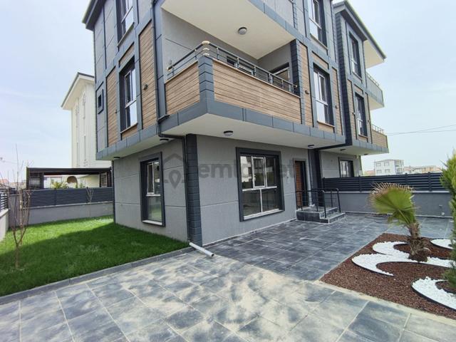 Saka Gayrimenkul'den Müstakil Tadında Satılık Sıfır 4+1 Villa 4