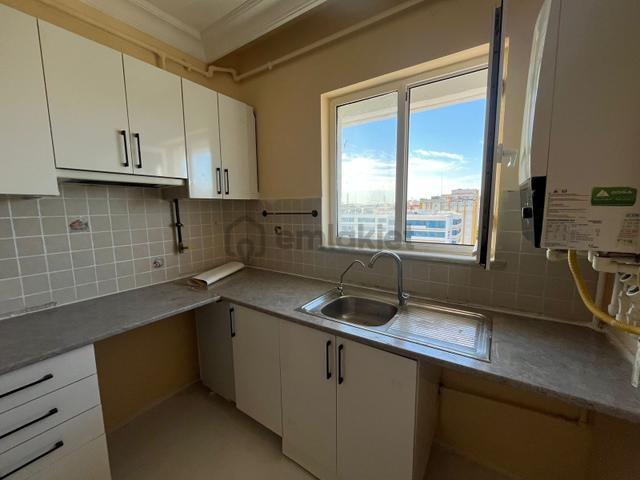 Yenişehir Merkez Çağdaş Center'da 3+1 Full Yapılı Kiralık 4