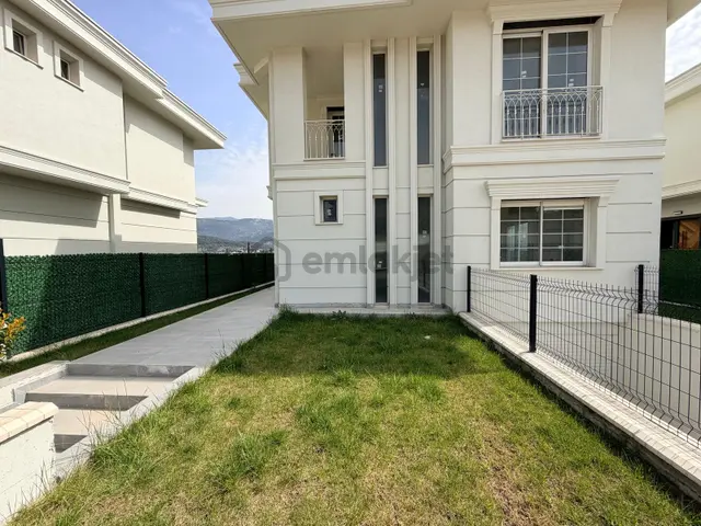 Bursa/nilüfer/gümüştepe'nin En Değerli Lokasyonunda 4+1 Villa 3