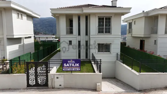 Bursa/nilüfer/gümüştepe'nin En Değerli Lokasyonunda 4+1 Villa 1