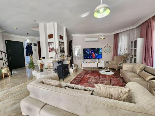 Seydikemer Cumhuriyet Mahallesinde Satılık Müstakil Villa (4+1) 5
