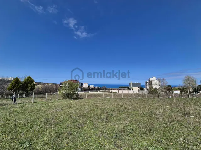 Yağmur Emlak'tan Körfeze 1,5 Km 820 M² Satılık Arsa 4