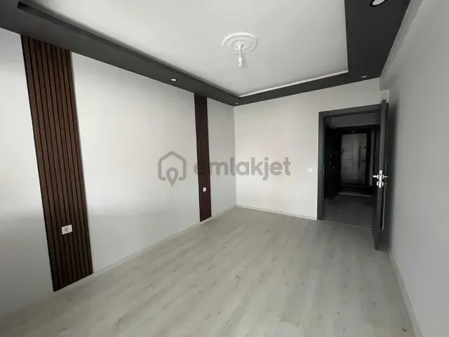 Merkezde Teraslı Kiralık 1+1 Daire 5
