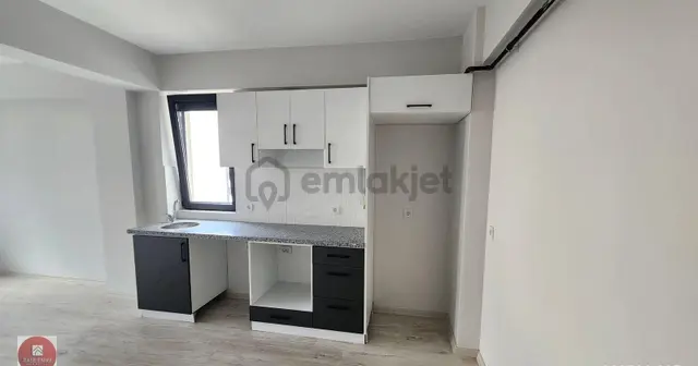 Edirne Cumhuriyet Mah.de Geniş Sıfır Kiralık 1+1 Eşyasız Daire 5