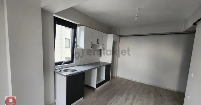 Edirne Cumhuriyet Mah.de Geniş Sıfır Kiralık 1+1 Eşyasız Daire 3