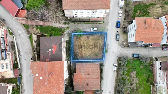 Gölcük Donanma'da Köşe Parsel - Satılık Arsa