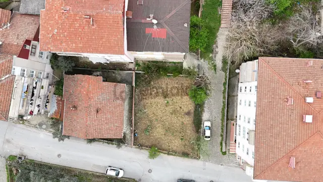Gölcük Donanma'da Köşe Parsel - Satılık Arsa 3