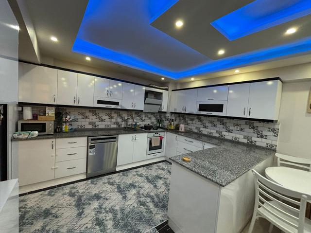 Manisa Yunusemre Muradiye Cadde Üzeri Satılık 262 M² 5+1 Dünlex 5
