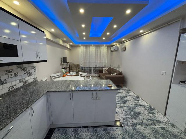 Manisa Yunusemre Muradiye Cadde Üzeri Satılık 262 M² 5+1 Dünlex 3