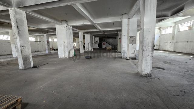 Beylikdüzü O.s.b. Bakırcılar Kiralık 1.250m² Tır Rampalı Giriş 3