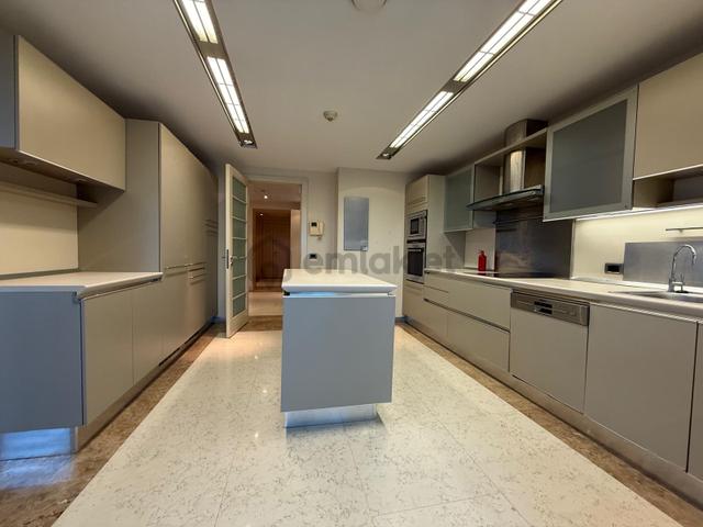 Metrocity'de 302 M2 Satılık 4+1 Daire 4