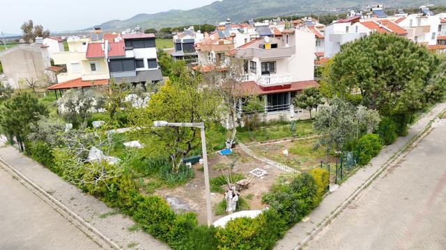 İzmir Dikili Salihleraltında Satılık 3+1 Köşe Villa 4