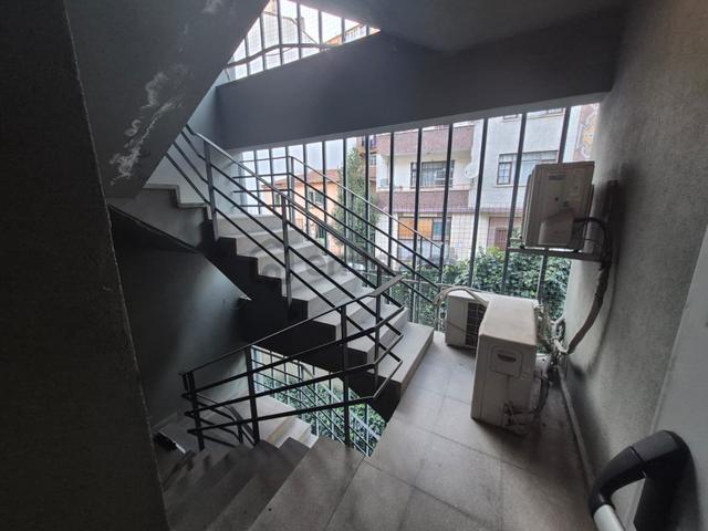 Şişli, Ferıloft Sitesi Satılık, Havuzlu, Otoparklı Ara Kat 2+1 Daire 5
