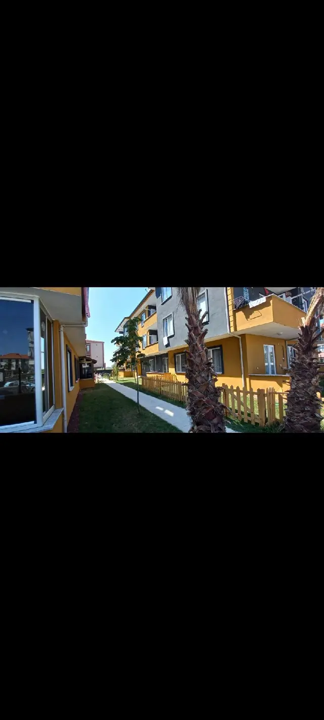 Sakarya Karasuda Havuzlu Eşyalı 1+1 3
