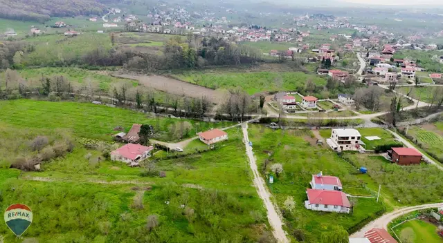 Akyazı Cumhuriyet Küçücek Mah.satılık 815 M² İmarlı Arsa. 1