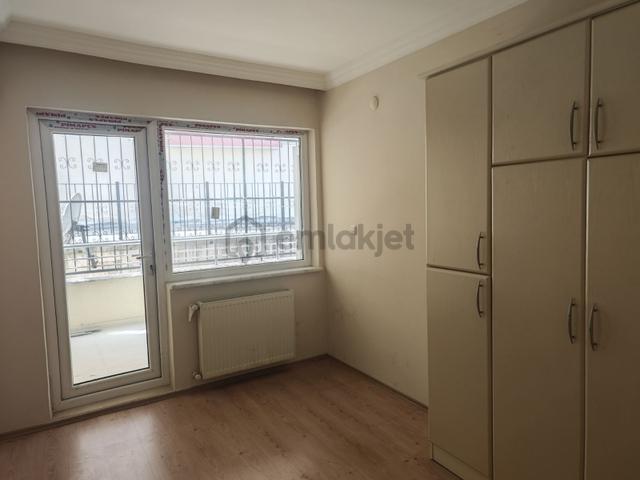 Güzelyalı Eğitim'de Site İçerisinde Asansörlü 2+1 Satılık Daire 4