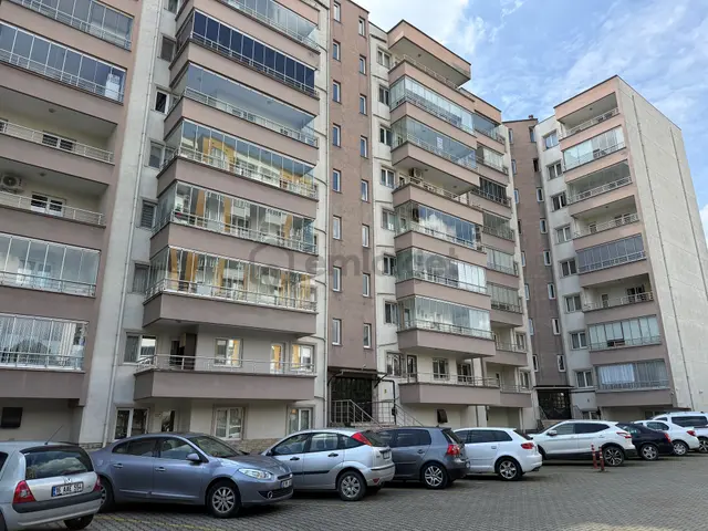 Bursa Nilüfer Yüzüncü Yıl Metroya Yakın, Geniş Ve Manzaralı 3+1 Satılık Fırsat Daire! 1