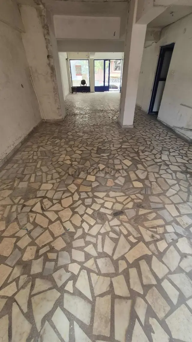 Mahmutbey'de 80 M2 Kiralık Dükkan 2