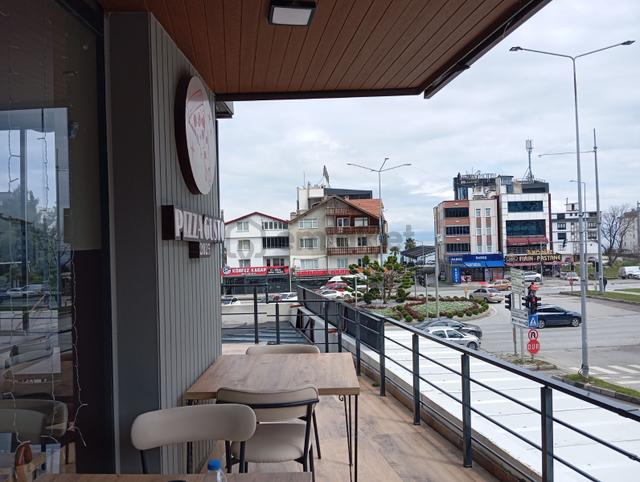 Remax Parla Ofisi'den Devren Kiralık Anayola Cephe Pizza Dükkanı 4