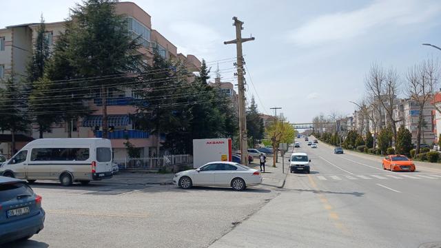 Çıtırık'tan Osmanlı Mh. Ana Cd. Üzeri Yapılı Arakat Acil Sitede. 3