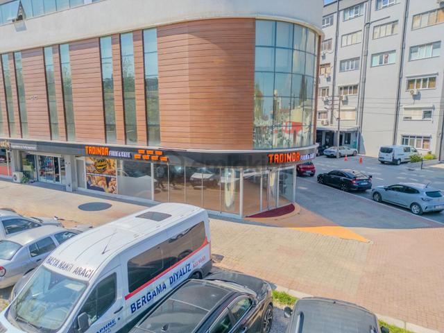 Bornova Ofisler Bölgesinde Geniş Ve Çift Cephe Kiralık İşyeri 5