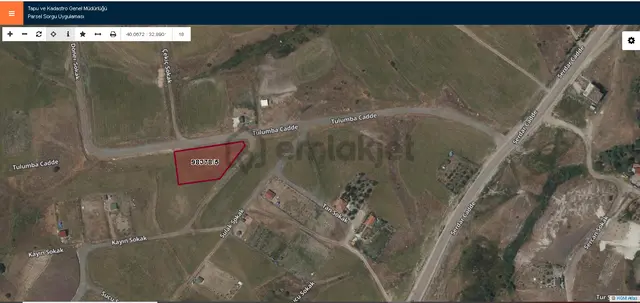 İmaremlak2'den 2 Tarafı Yola Cephe 900m2 Köşe Villa Parseli 2