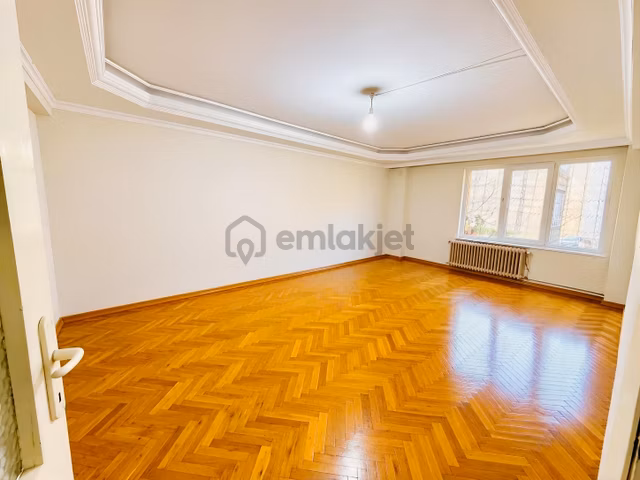 Acil Emsalsiz Bu Fiyata Yok! Su Deposu Civarı 3+1 Satılık Daire 1