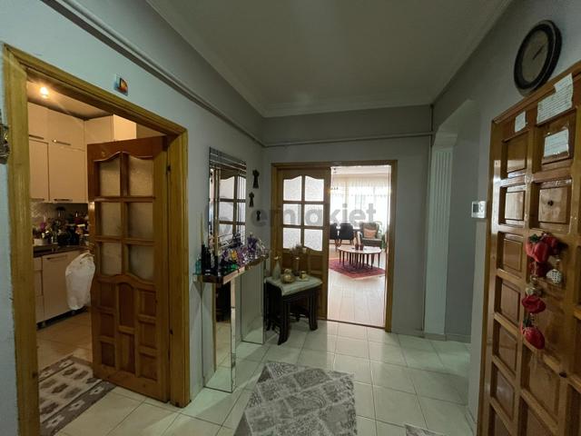 Tarcanlardan Çarşı Merkezde Otoparklı,teraslı 3+1 Daire 2