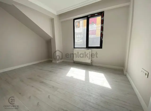 Nurtepe'de 1yaşında 2+1 Merkezi Konum Kapalı Otoparklı Fırsat! 3