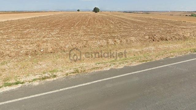 Lüleburgaz Sakızköyde Asfalta Cephe - Merkeze Yakın 8.735 M² 4