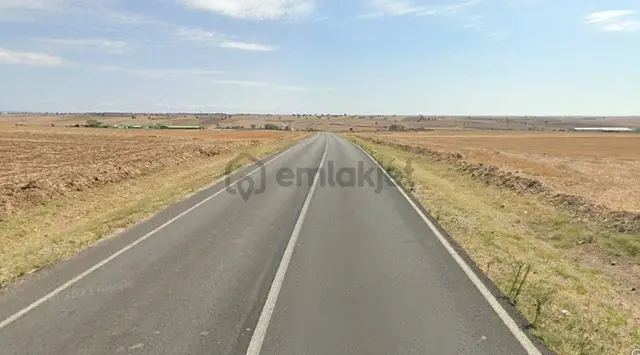 Lüleburgaz Sakızköyde Asfalta Cephe - Merkeze Yakın 8.735 M² 1