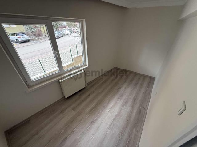 Çeliklerden 3+1 Kiralık Masrafsız Daire Ara Kat Cad Yakını 2