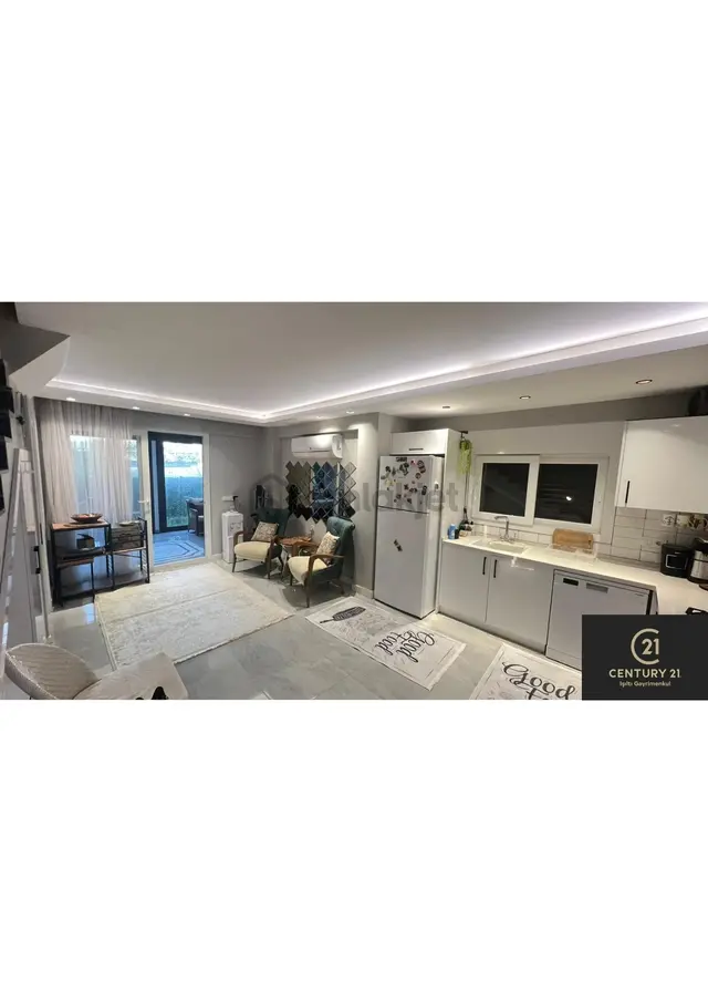 Century21 Işıltı'dan Kuşadasında Kiralık Villa 3