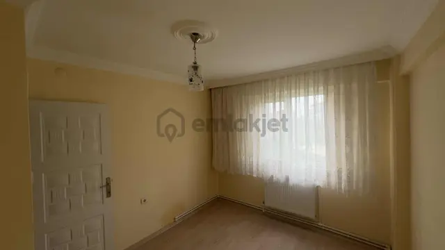 Burhaniye Bademalanı Bölgesinde Satılık Daire 4