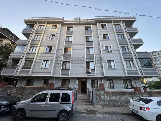 Çekmeköy Taşdelen Soğukpınar'da Kiralık 1+1 Kapalı Mutfak Daire 1
