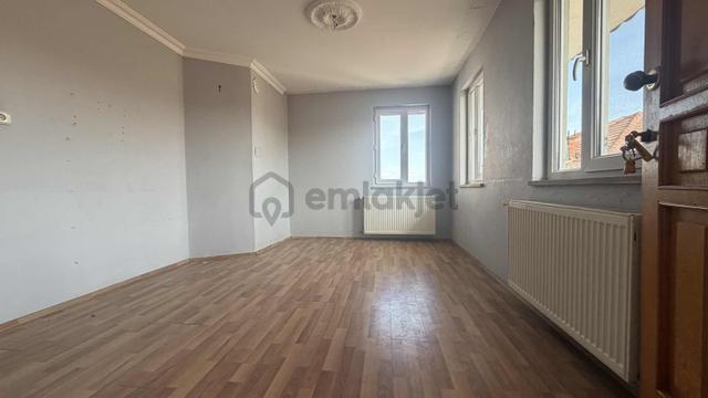 C21 İz Mehmet Çakar'dan Merkez'de Kiralık Daire 5