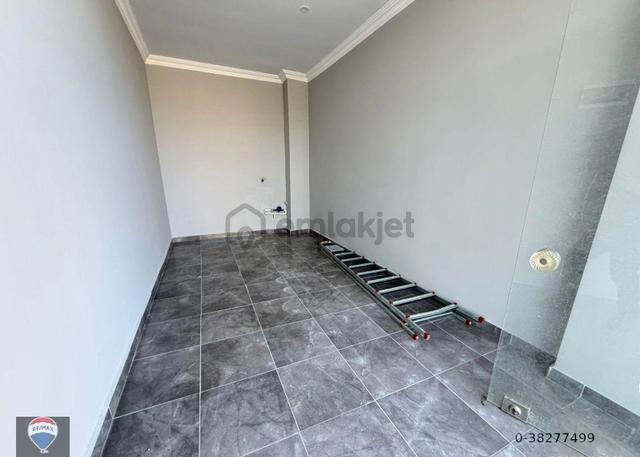 Güzelçamlı Mıllı Park Gırışınde, Ana Cadde Üzerı, 13 M² Kıralık Dükkan! 5