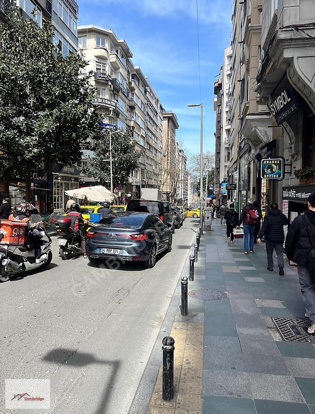 Nişantaşı Valikonağı'nda 95m² Bulunmaz Kiralık Mağaza Nişantaşı Valikonağı'nda 95m² Bulunmaz Kiralık Mağaza