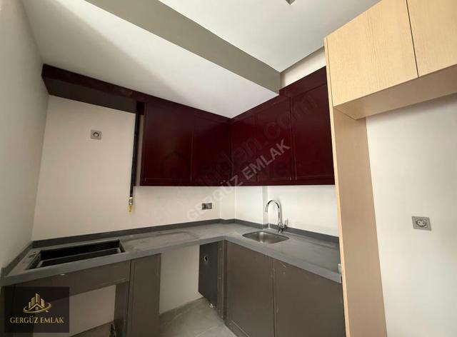 Pınar Mah. Yeni 1+1 Kiralık Daire (ebeveyn B. , Balkonlu) 4