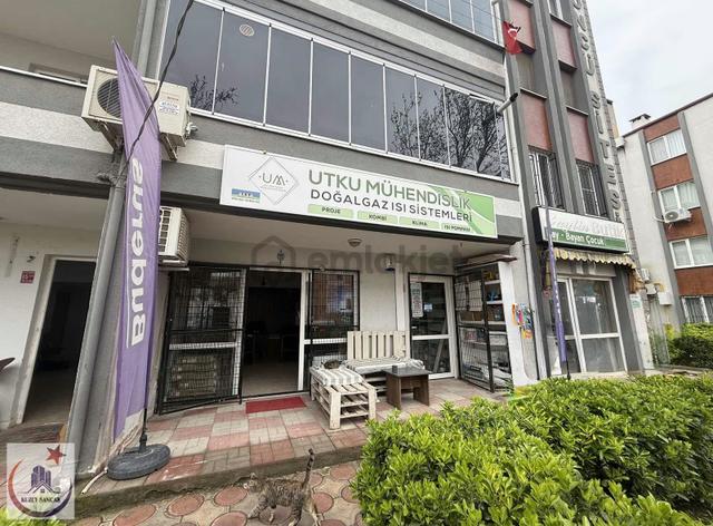 Kuzey Sancak 'tan Satılık Köşe Dükkan 5