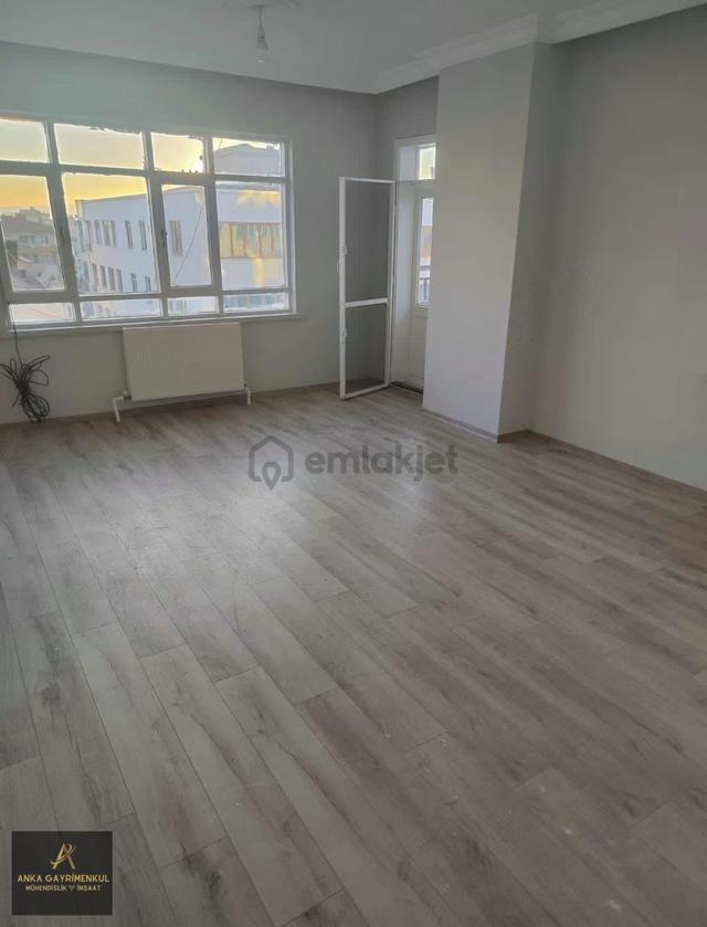 Adliye Karşısı Ana Cadde Üzeri Fırsat 3+1 Daire 5