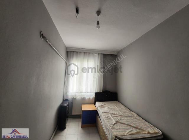 Real Gayrimenkul'den Buca Yıldız Mah.arakat Asansörlü 3+1 Daire 4