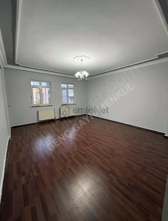 Genç Gayrimenkulden Beşevlerde Kiralık 4+1 Daire 4