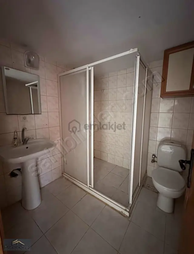 Özdoğan Emlaktan Kuzeyyaka Da 3+1 120m2 Katta Kiralık Daire 4
