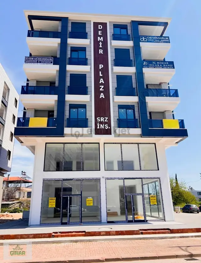Atatürk Caddesi Üzerinde Kiralık 1+1 Daire 1