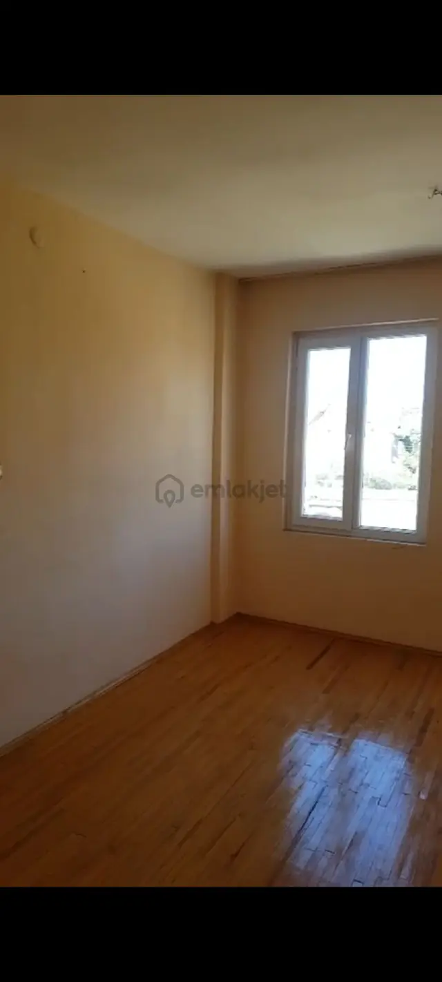 Sartmustafa Mahallesi'nde Satılık 2+1 Daire 2