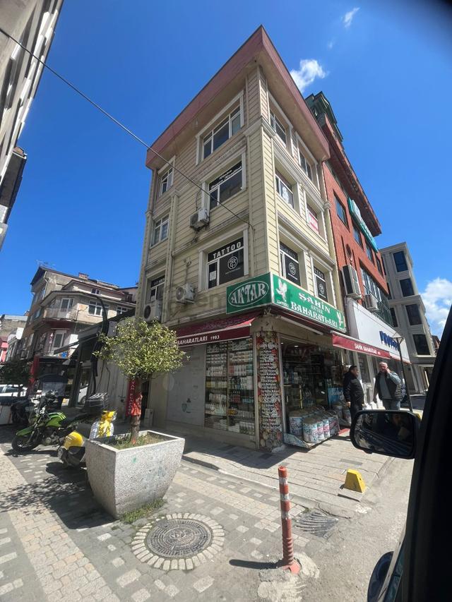 Ordu Merkezde Orta Caminin Karşısında 4katlı Komple Satılık Bina 4